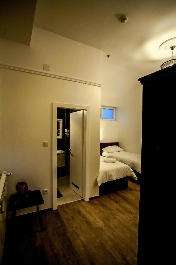 Flex Selfcheckins - Zagreb - Hostel - 8 Rooms - City Centre Buitenkant foto