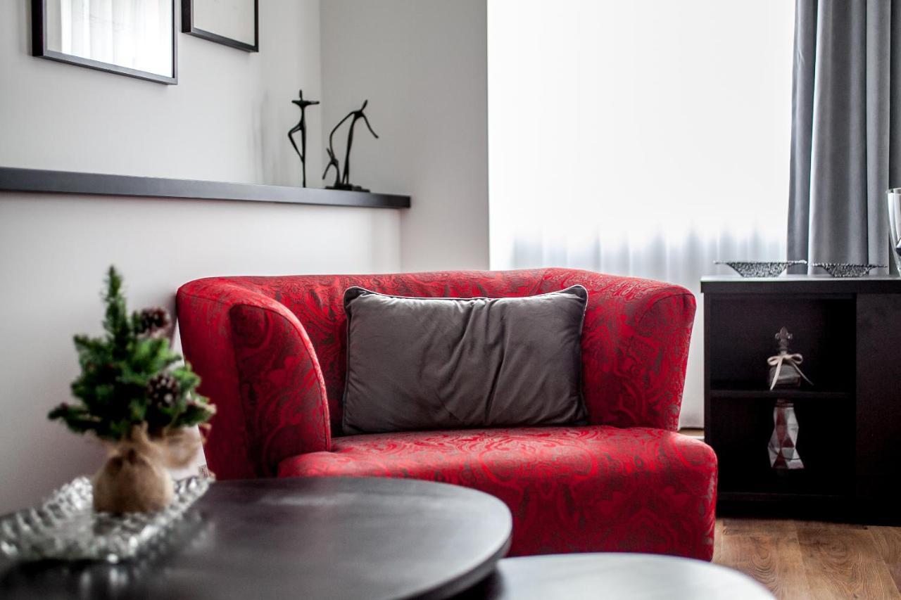 Flex Selfcheckins - Zagreb - Hostel - 8 Rooms - City Centre Buitenkant foto