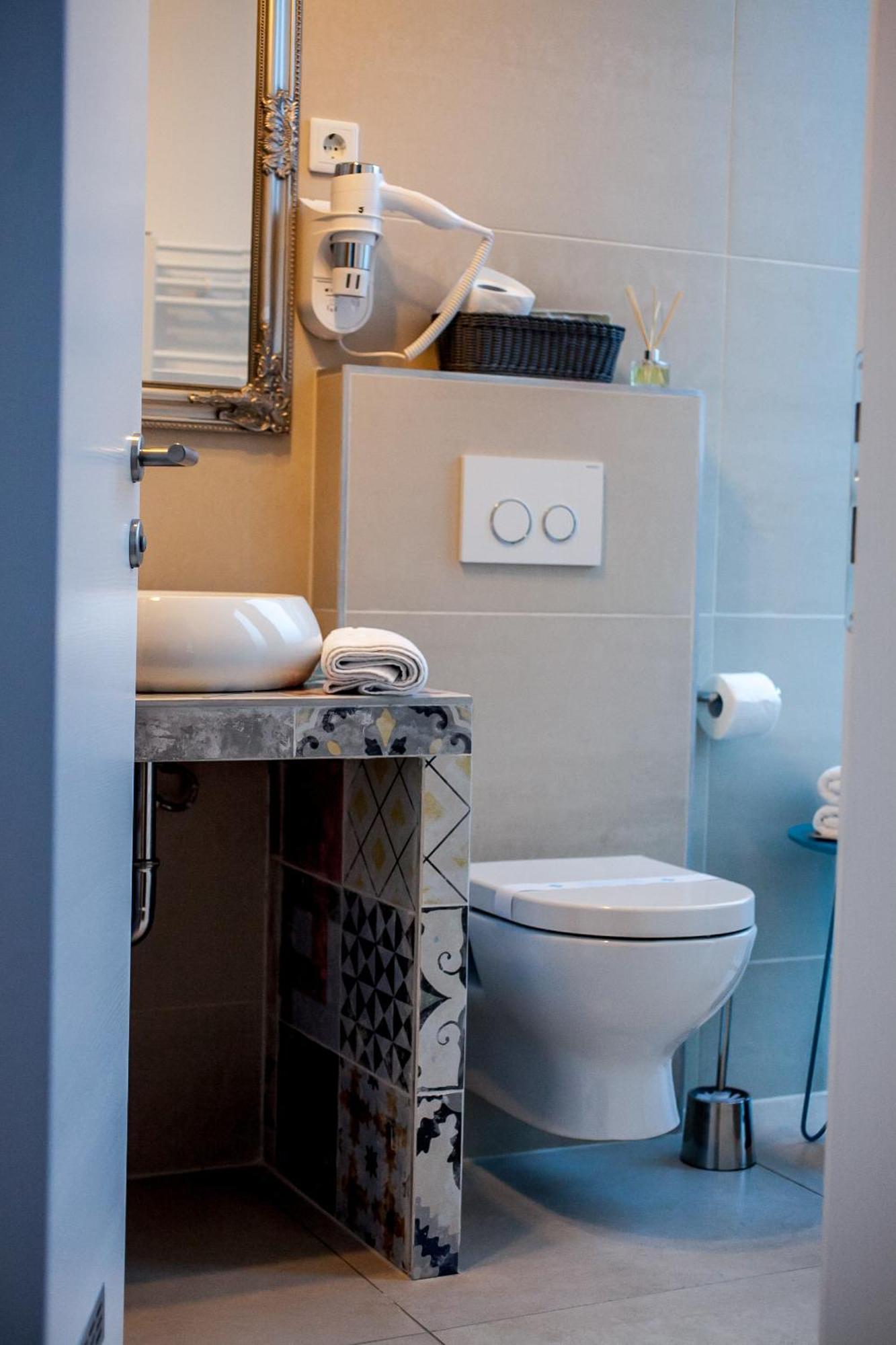 Flex Selfcheckins - Zagreb - Hostel - 8 Rooms - City Centre Buitenkant foto