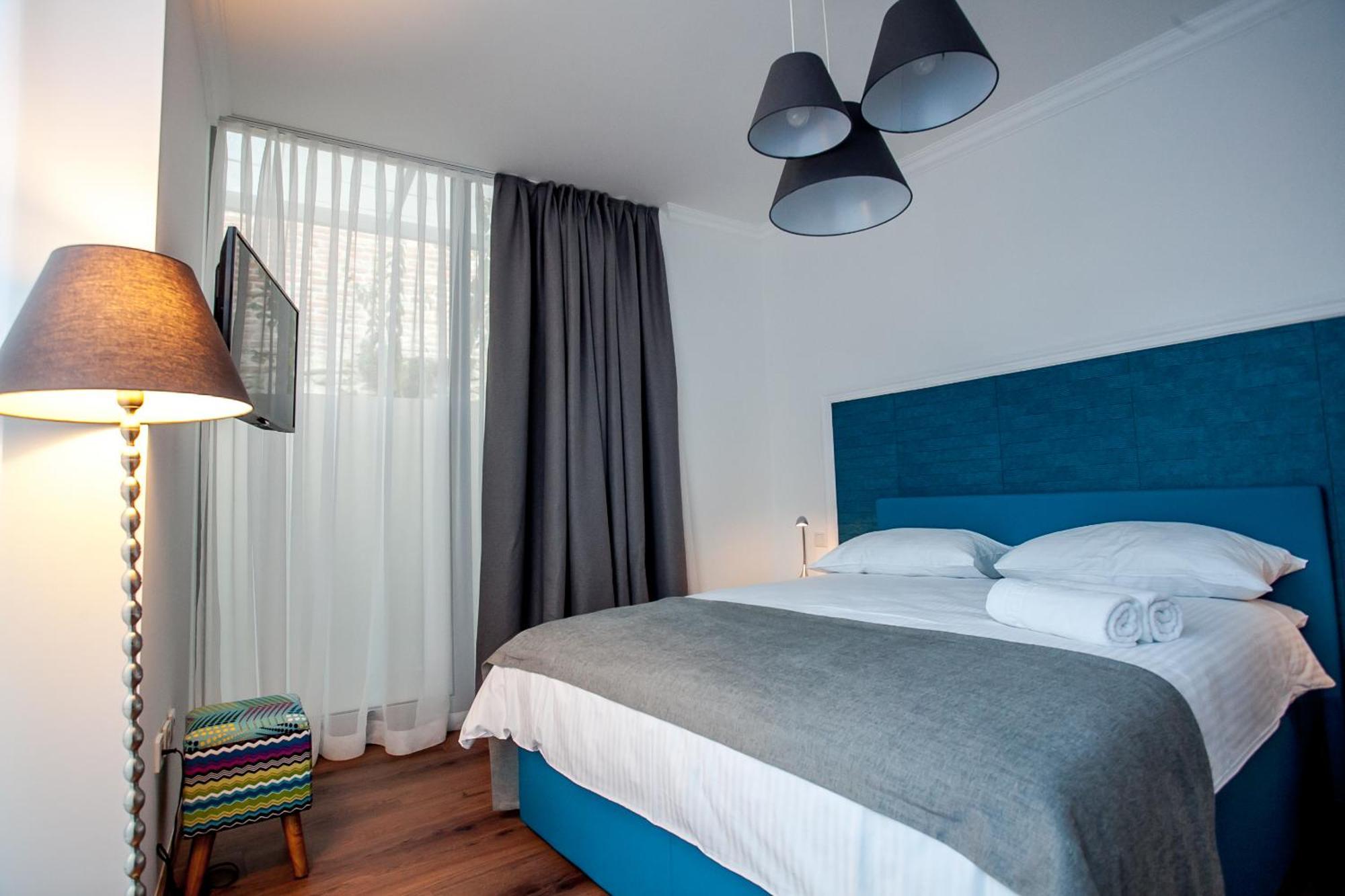 Flex Selfcheckins - Zagreb - Hostel - 8 Rooms - City Centre Buitenkant foto