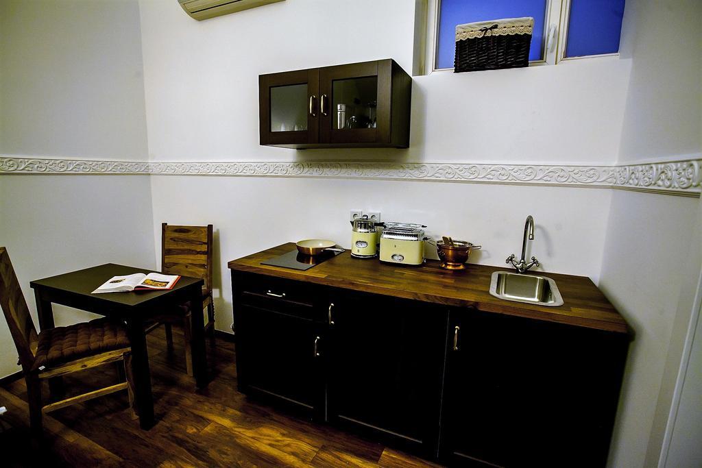 Flex Selfcheckins - Zagreb - Hostel - 8 Rooms - City Centre Buitenkant foto